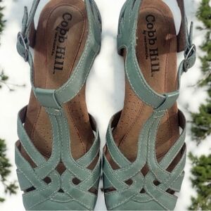 Cobb Hill by New Balance women's 6W Aubrey sandle. Great shoes for work …